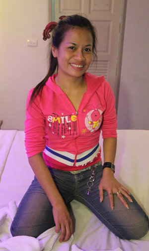 18 year old girl loses her virginity wearing knee socks in the bathroom